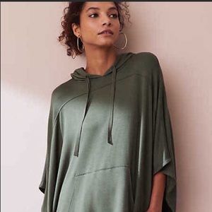 HOLD Lou & Grey | Poncho